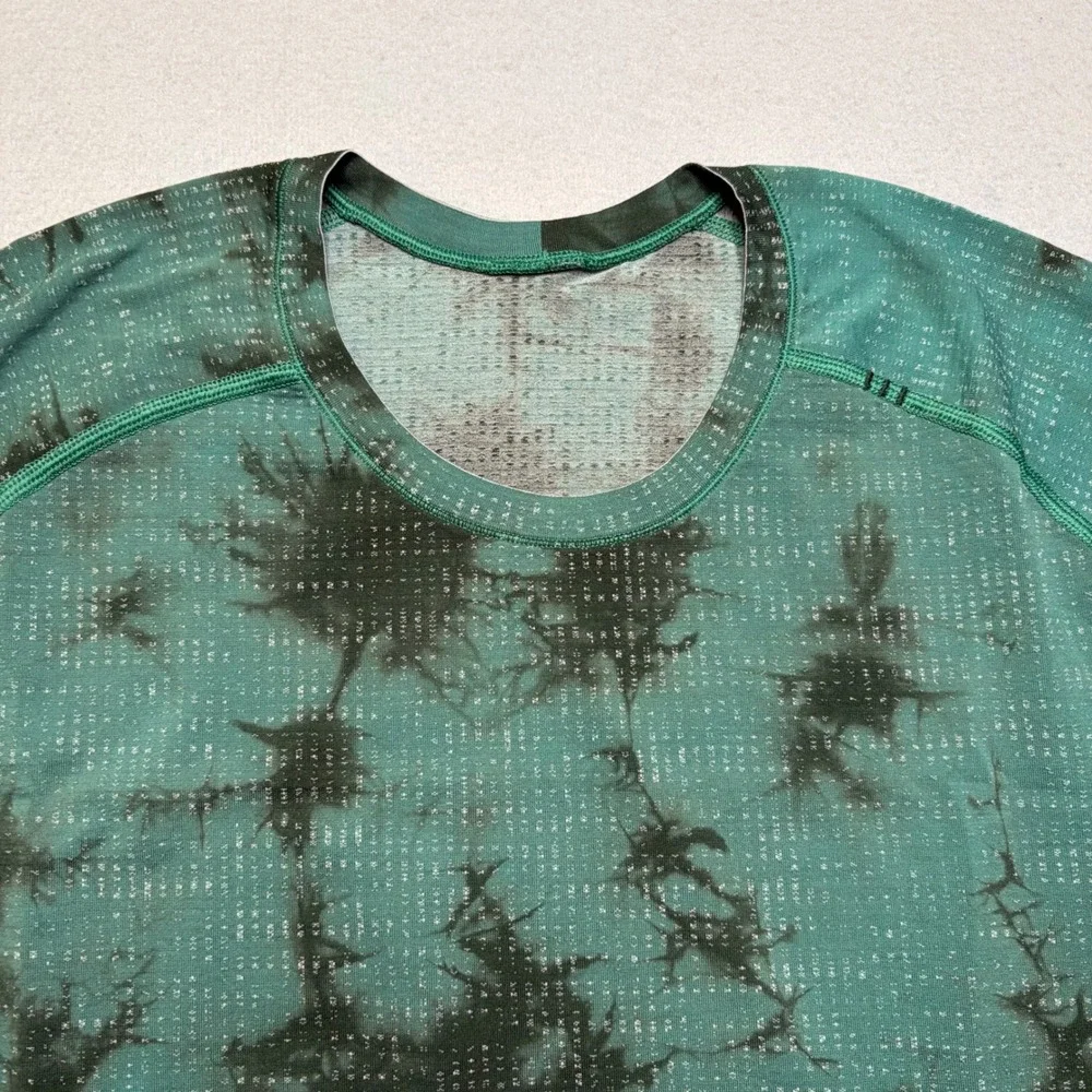 Lululemon Shirt Mens XL Green Metal Vent Tech Tie Dye Short Sleeve Athletic‎